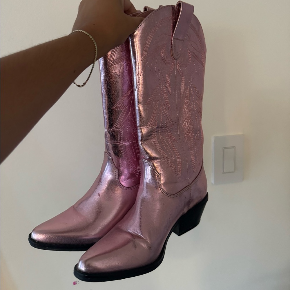 Pink Cowboy boots